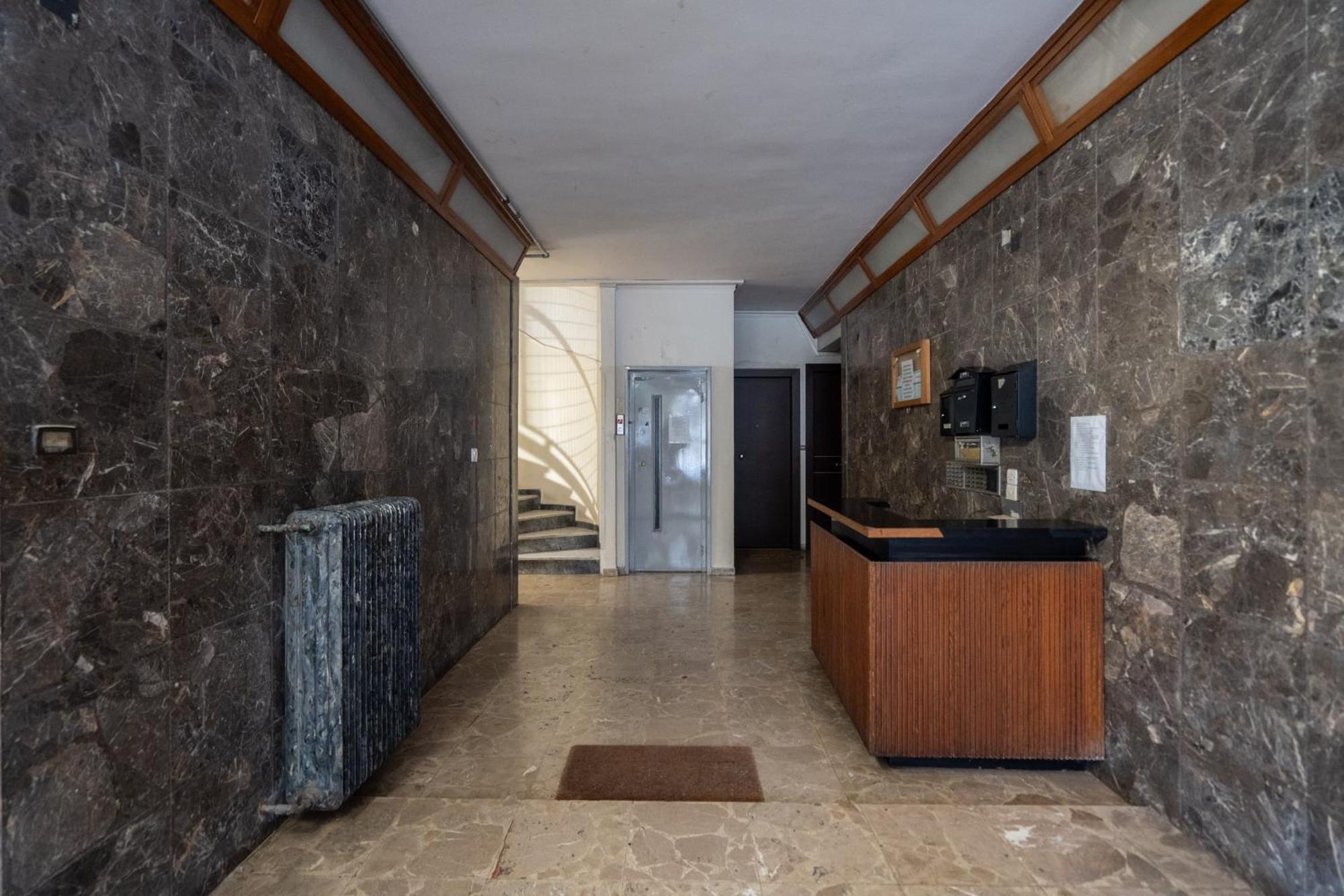 Appartement Elegant & Fresh In Hip Pagrati, Athènes